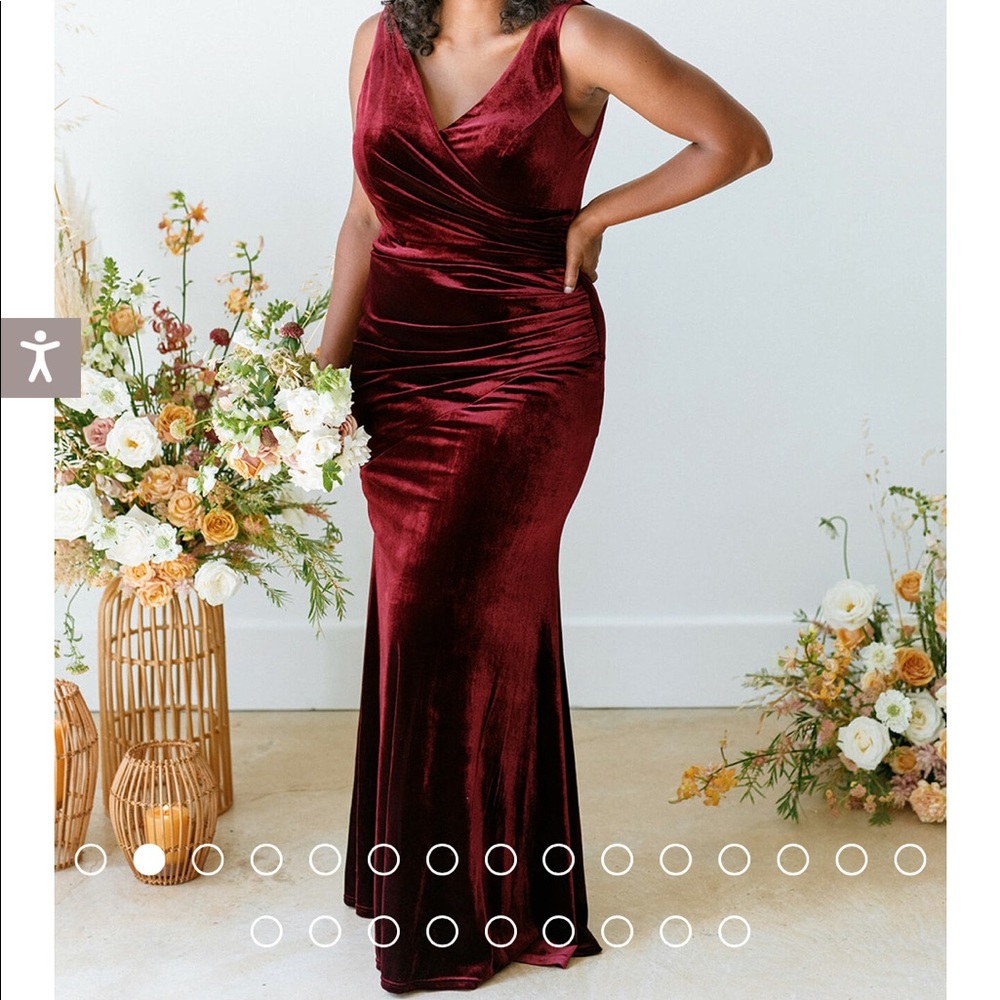 Revelry / Dawson Velvet Bridesmaid Dress in Burgundy